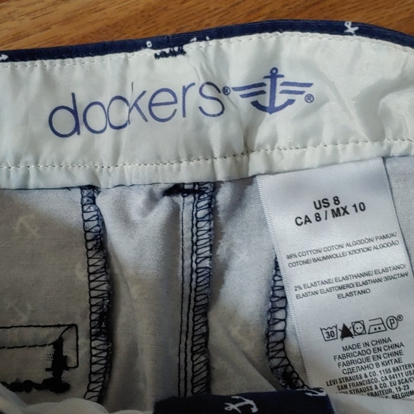 Dockers 🆕 Soft Slimming Anchor Shorts 8 - Picture 10 of 14